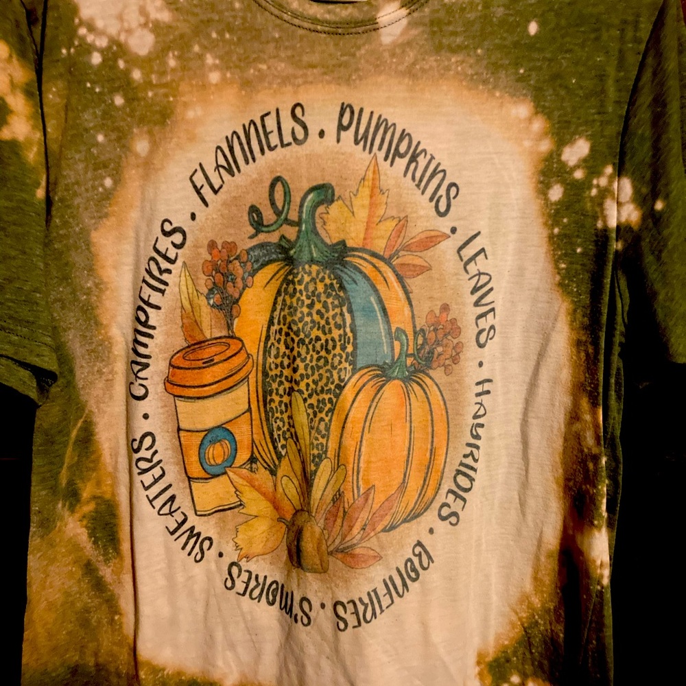 Fall, bleached T shirt size Large… Lightly worn, very soft material!